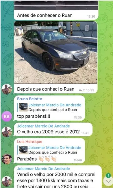 Cliente compara o carro antigo de 2009 com o de 2012 que comprou no leilão, vendendo o antigo por $2.000 e fechando o novo em torno de $2.800
