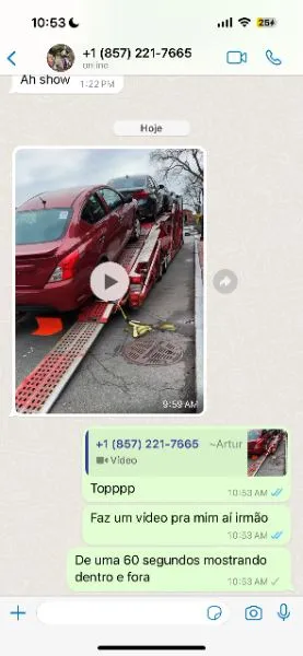 Aluno da LAU mostrando compra real feita no leilão