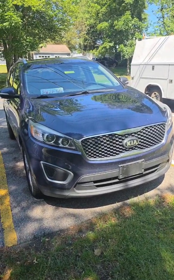 Kia Sorento LX 2017 azul escuro do Júlio, comprado no leilão
