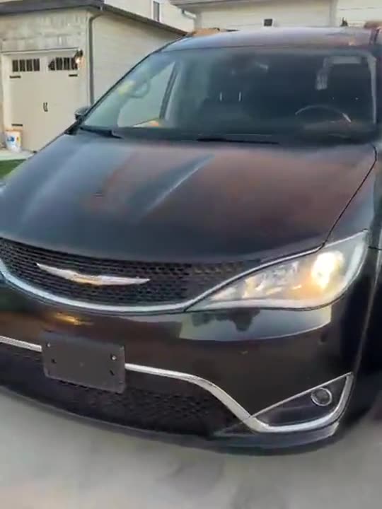 Chrysler Pacifica comprada pelo Matheus, no Texas