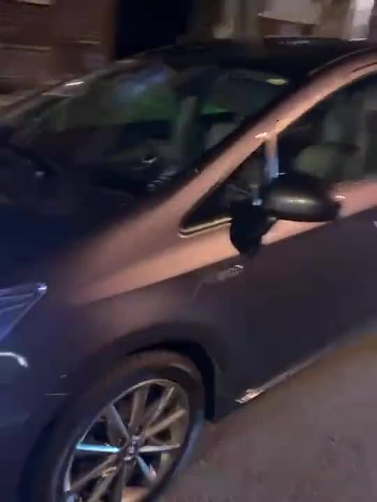 Toyota Prius comprado pelo Mozart, em New Jersey